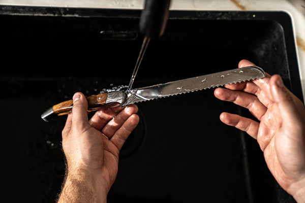 Laguiole du monde exclusive breadknife